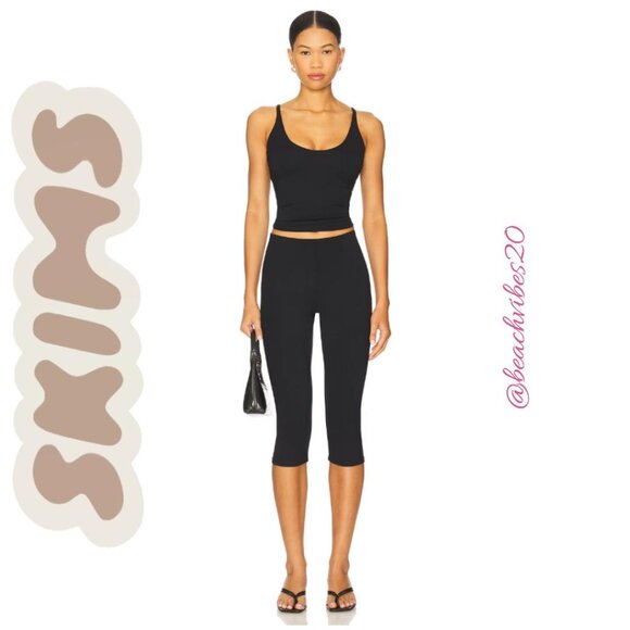 SKIMS Smooth Lounge Capri Obsidian Small NWOT - Picture 1 of 6